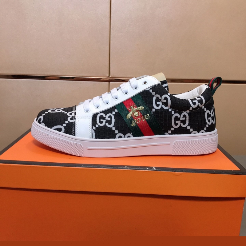 G*u*i casual shoes